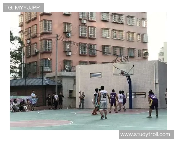 北卡罗来纳与杜克的激烈对决揭示大学篮球的无限魅力与竞争精神